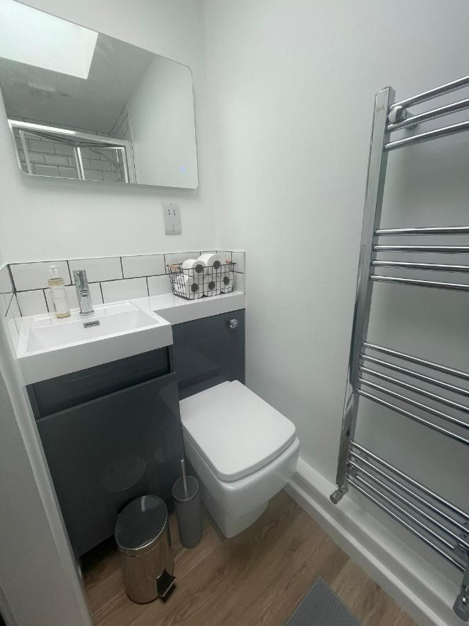 Apartament Salisbury Guest Annex Zewnętrze zdjęcie