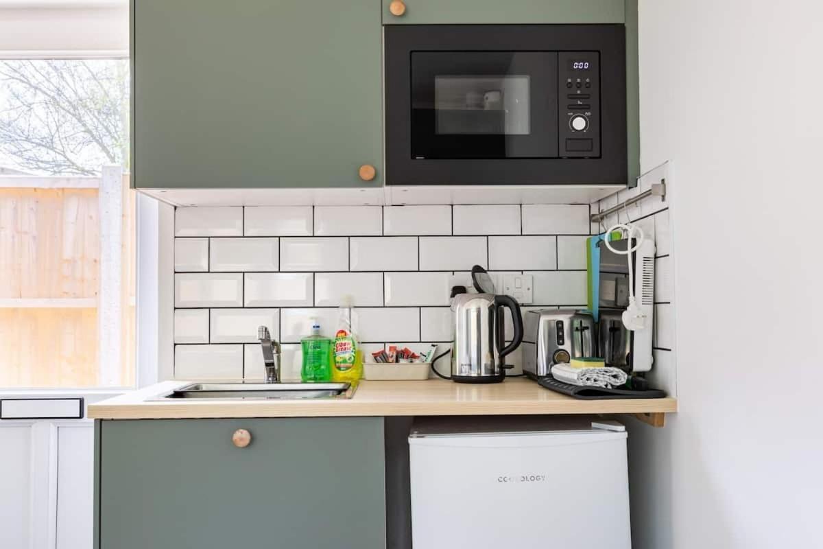 Apartament Salisbury Guest Annex Zewnętrze zdjęcie